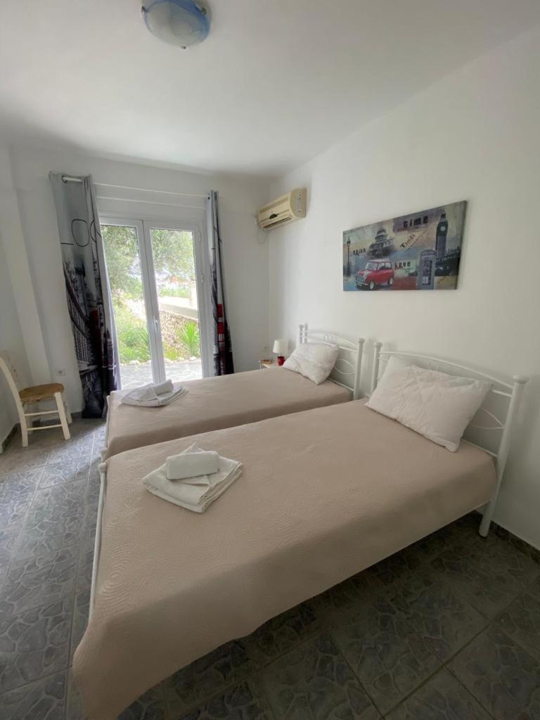 Casa De Blue Studios Lourdata  Ngoại thất bức ảnh